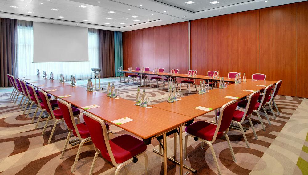 Courtyard By Marriott Zurich North Hotell Exteriör bild