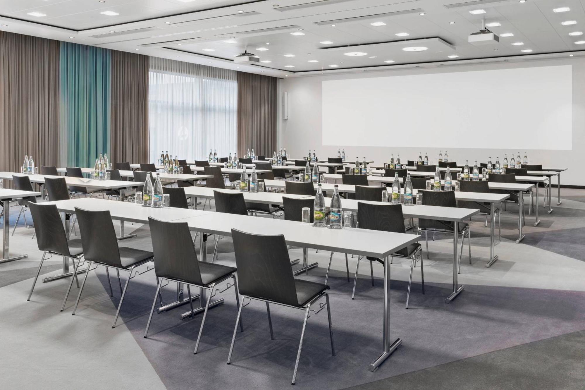 Courtyard By Marriott Zurich North Hotell Exteriör bild