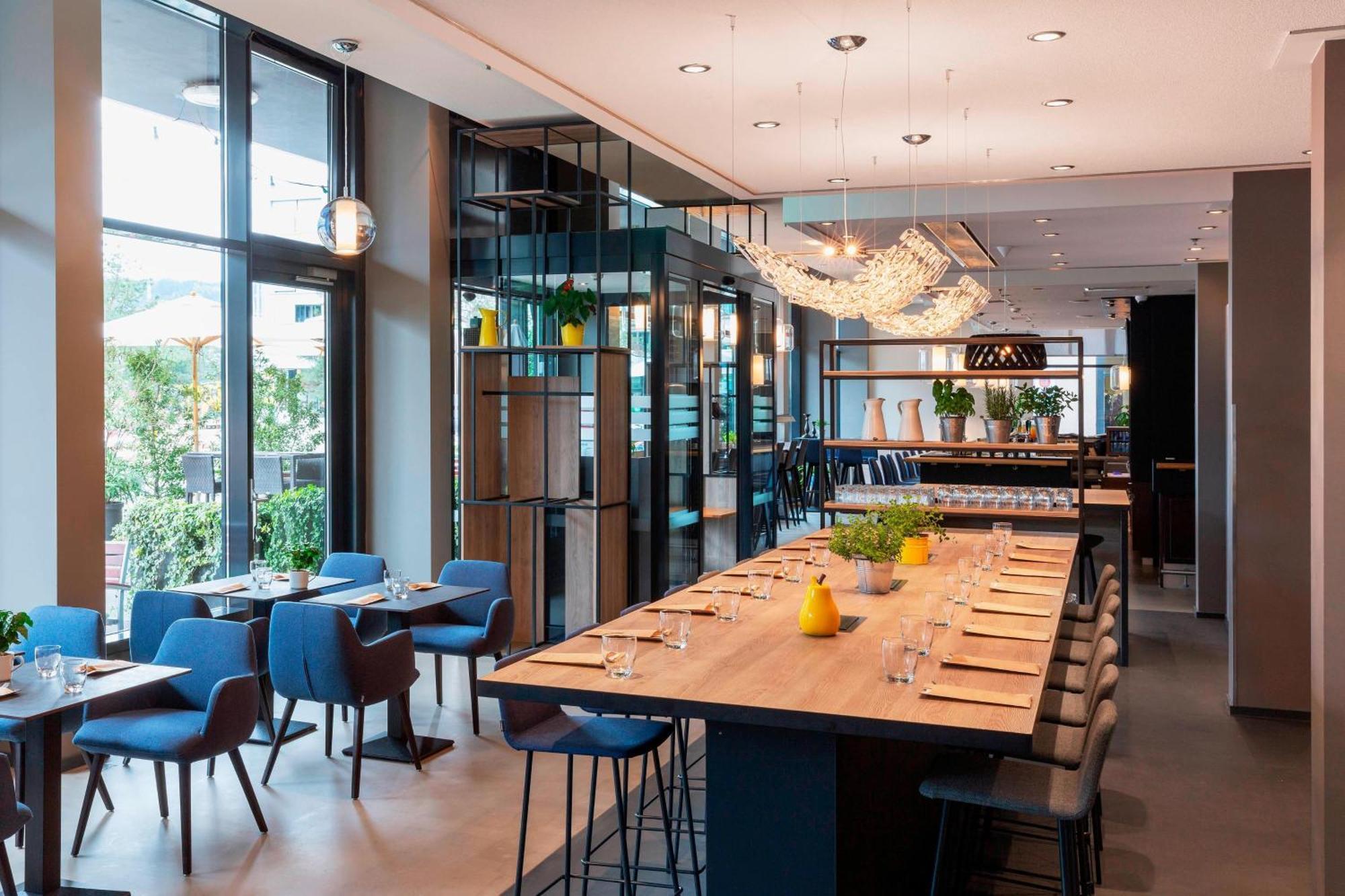 Courtyard By Marriott Zurich North Hotell Exteriör bild
