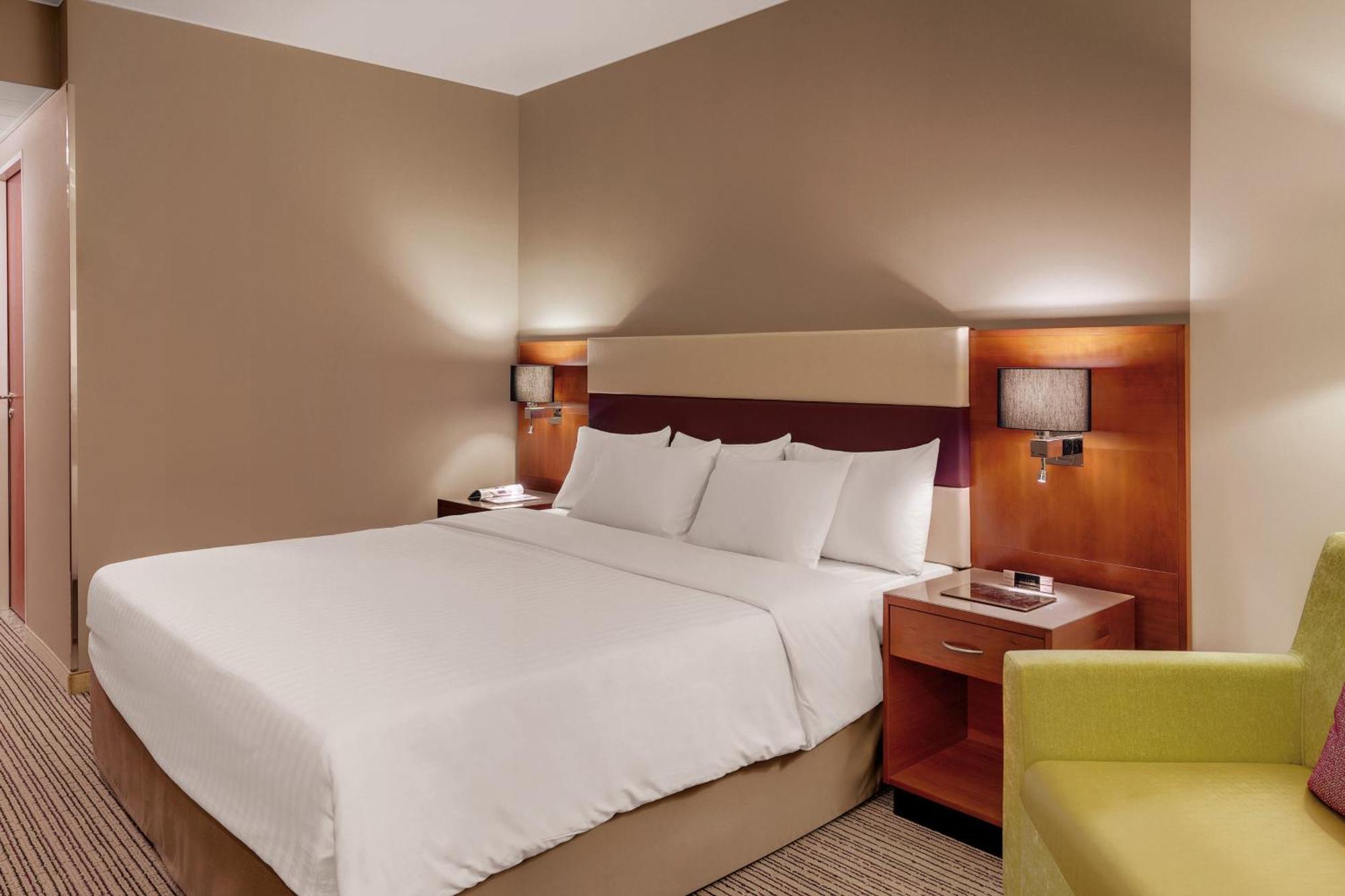 Courtyard By Marriott Zurich North Hotell Exteriör bild