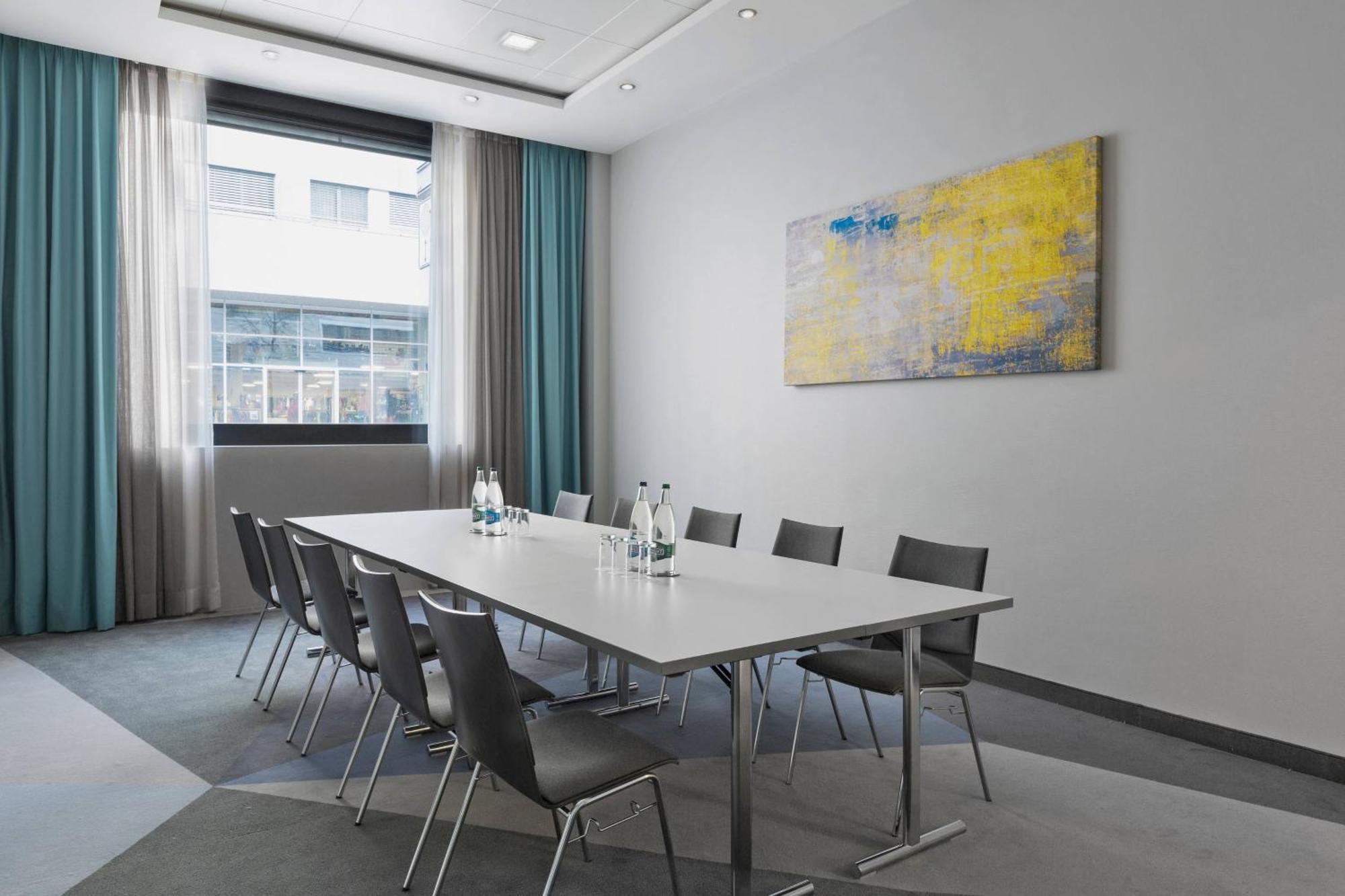 Courtyard By Marriott Zurich North Hotell Exteriör bild