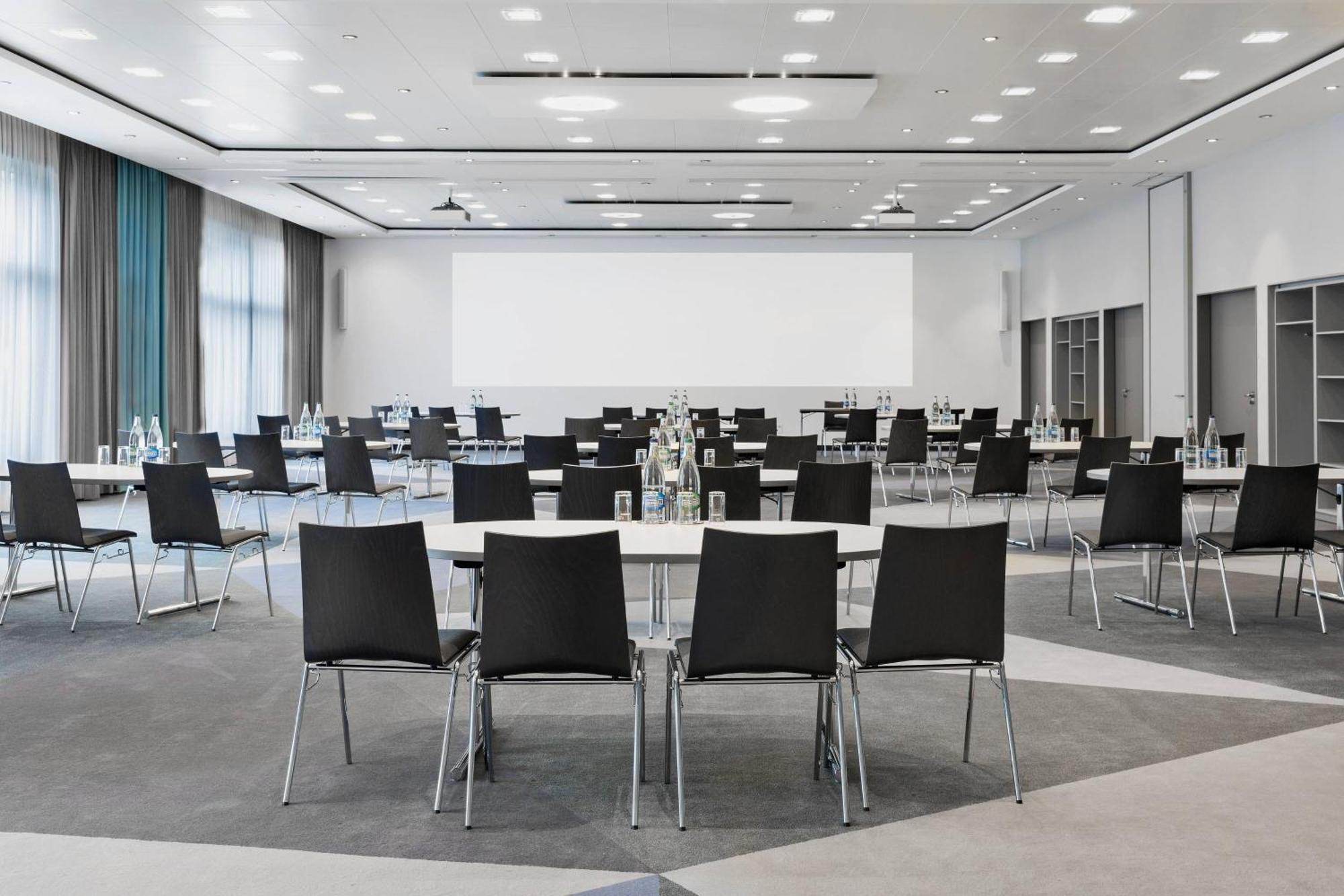 Courtyard By Marriott Zurich North Hotell Exteriör bild