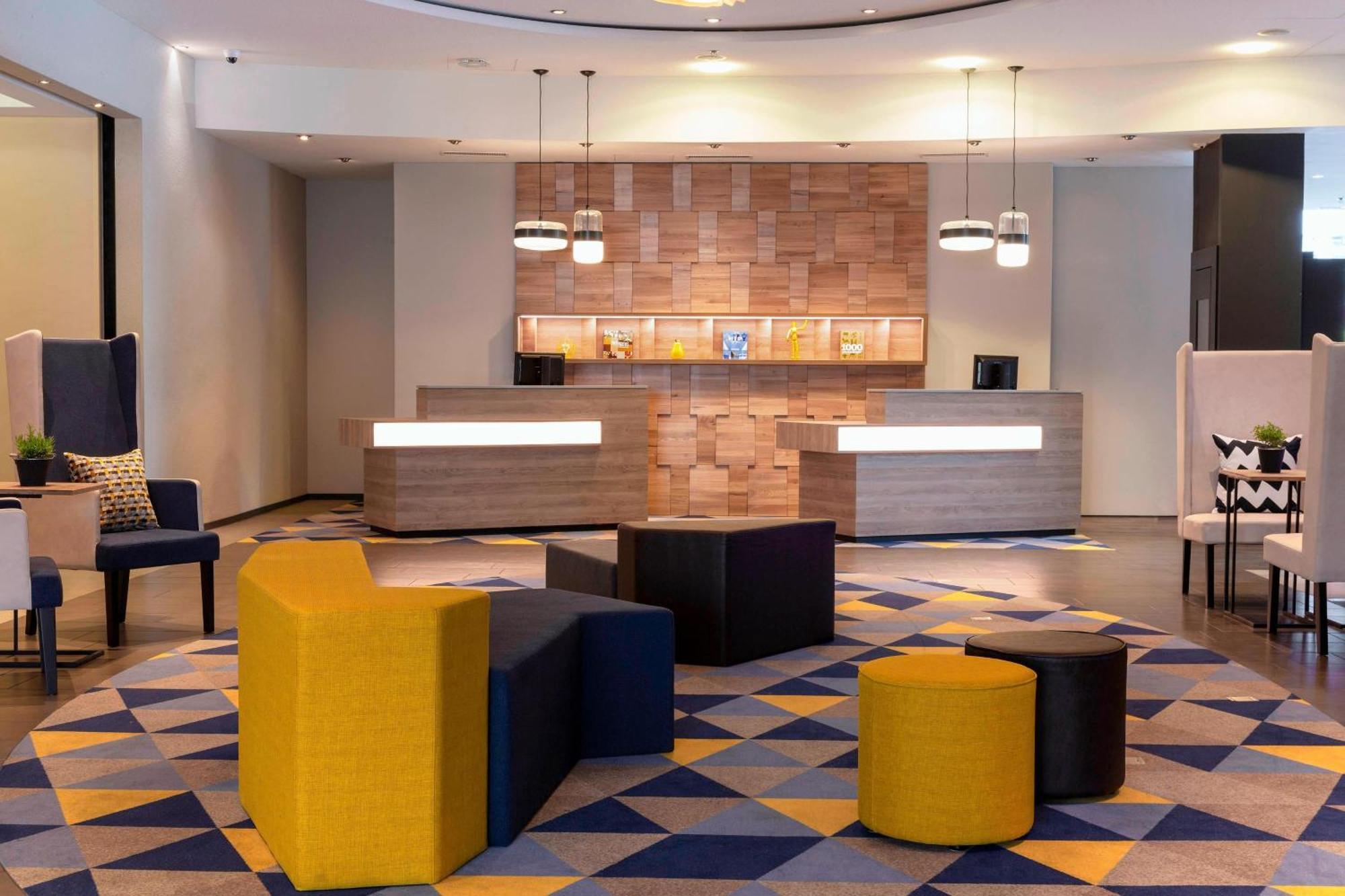 Courtyard By Marriott Zurich North Hotell Exteriör bild