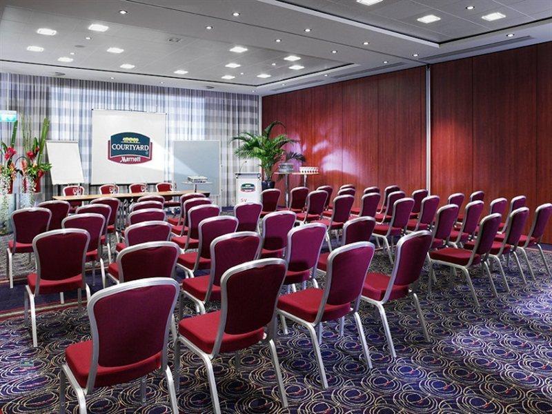 Courtyard By Marriott Zurich North Hotell Exteriör bild